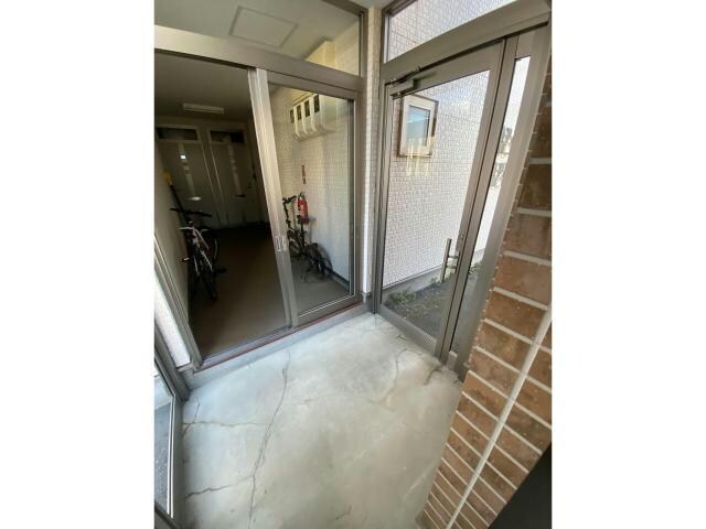 レザングレーヌⅡの物件外観写真