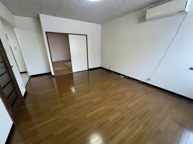 フラワーBOXの物件内観写真