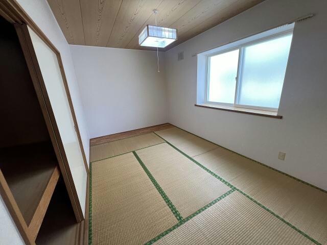 フラワーBOXの物件内観写真