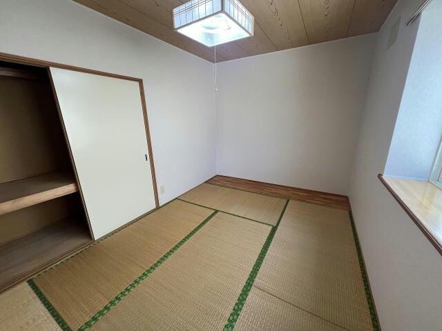 フラワーBOXの物件内観写真