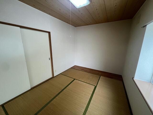 フラワーBOXの物件内観写真