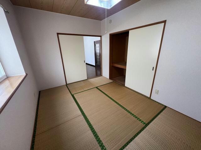 フラワーBOXの物件内観写真