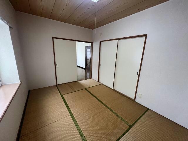 フラワーBOXの物件内観写真