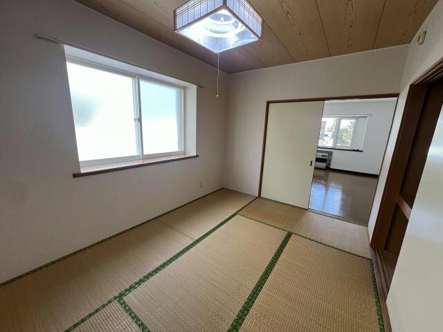 フラワーBOXの物件内観写真