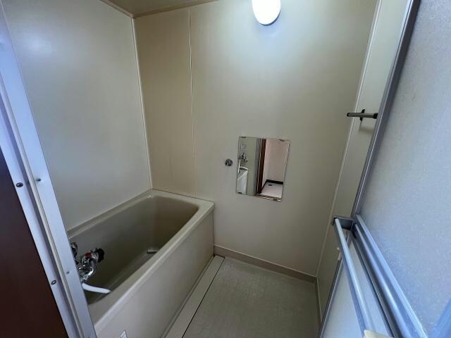 フラワーBOXの物件内観写真