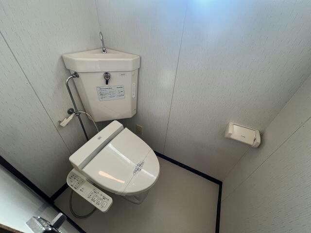 フラワーBOXの物件内観写真