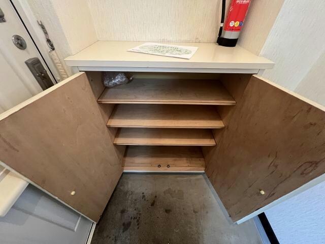 フラワーBOXの物件内観写真