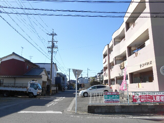 中村公園駅 バス12分  万場小橋下車：停歩6分 1階の物件外観写真