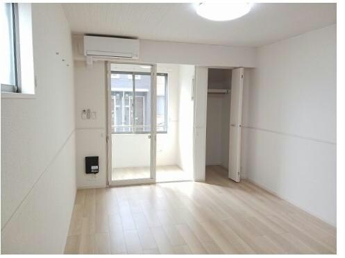 サザンカガーデンの物件内観写真