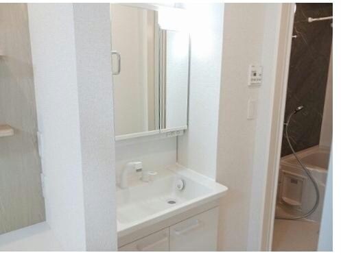 サザンカガーデンの物件内観写真