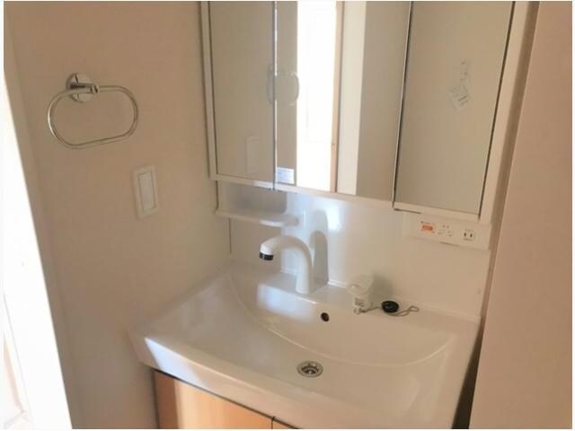 ドエル・カルミアの物件内観写真