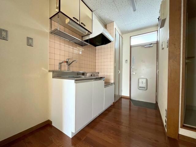 郡山駅 バス20分  郡山高校下車：停歩5分 2階の物件内観写真