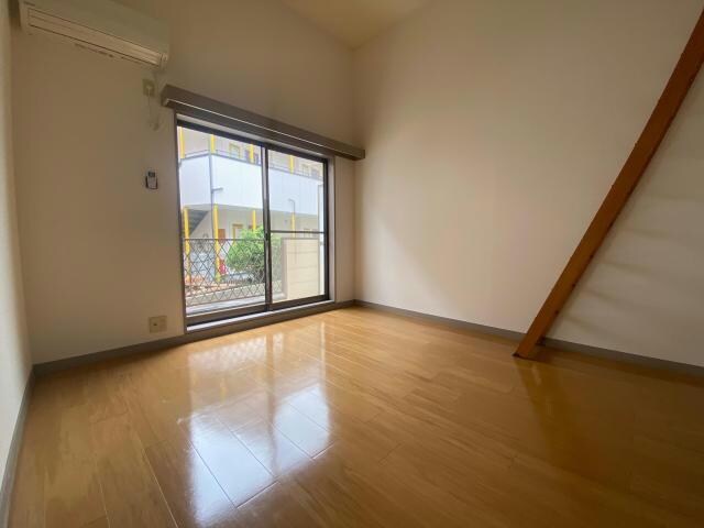 郡山駅 バス15分  鶴見坦交差点下車：停歩1分 1階の物件内観写真