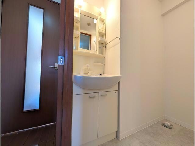 郡山駅 バス21分  大島下車：停歩4分 2階の物件内観写真