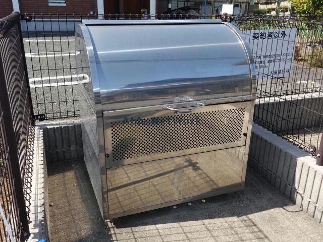 アプローズの物件外観写真