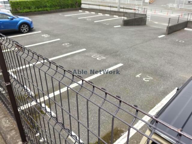 オーシャンヒルズＣの物件外観写真