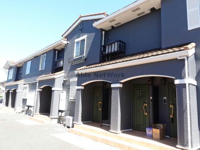 グローリアの物件外観写真