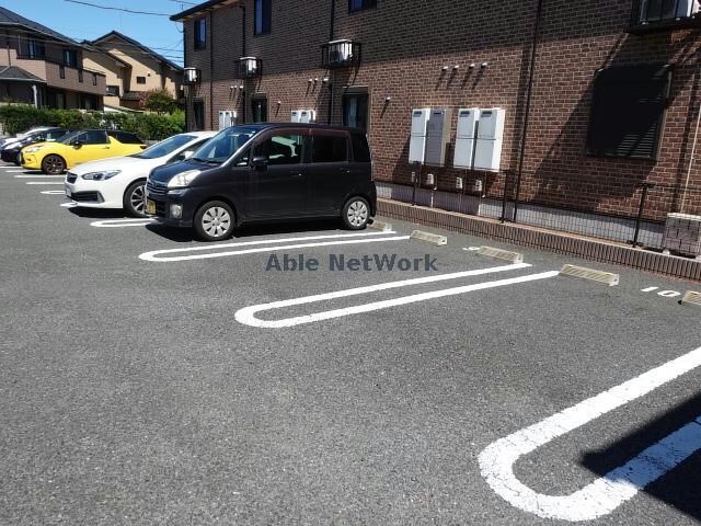 グローリアの物件外観写真