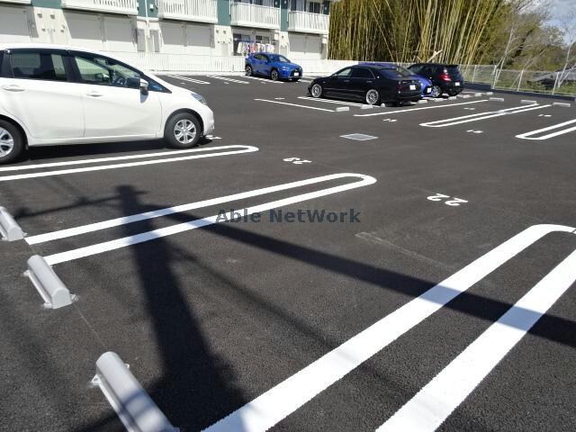 エオスパーラー影山の物件外観写真