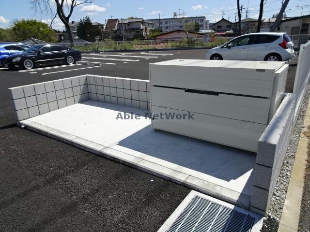 エオスパーラー影山の物件外観写真