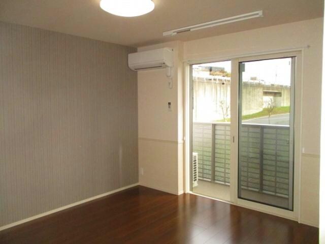 ヌーボイナリ金沢の物件内観写真