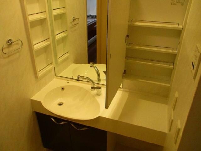 ヌーボイナリ金沢の物件内観写真