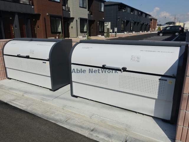 キャトルセゾンⅢの物件外観写真