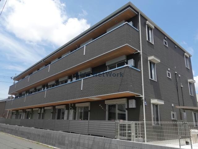 シャイングレイスの物件外観写真