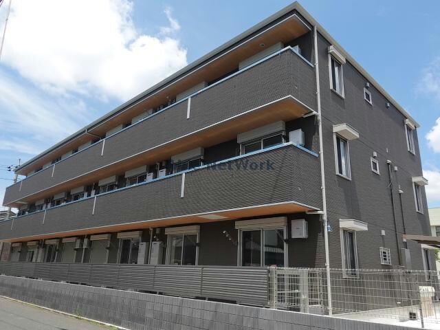 シャイングレイスの物件外観写真