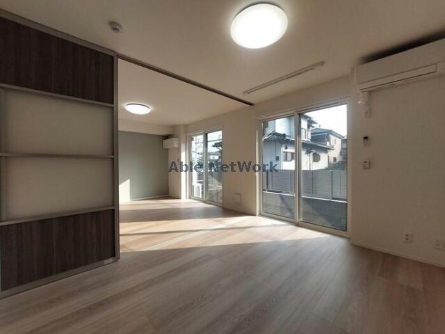 シャイングレイスの物件内観写真