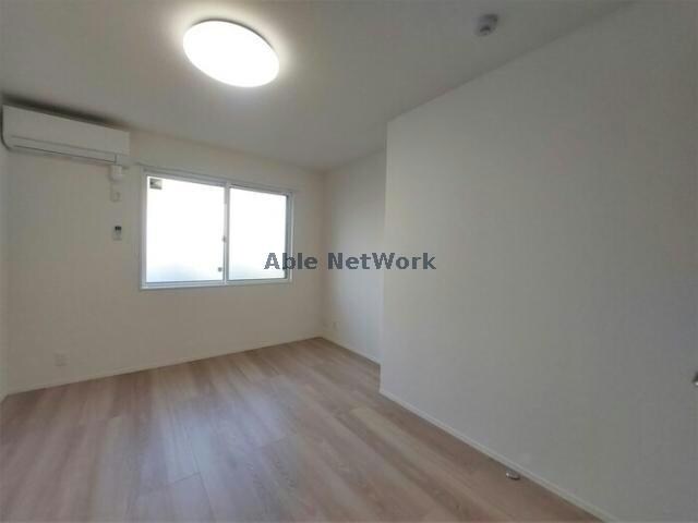 シャイングレイスの物件内観写真