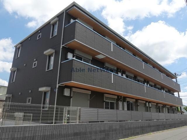 シャイングレイスの物件外観写真