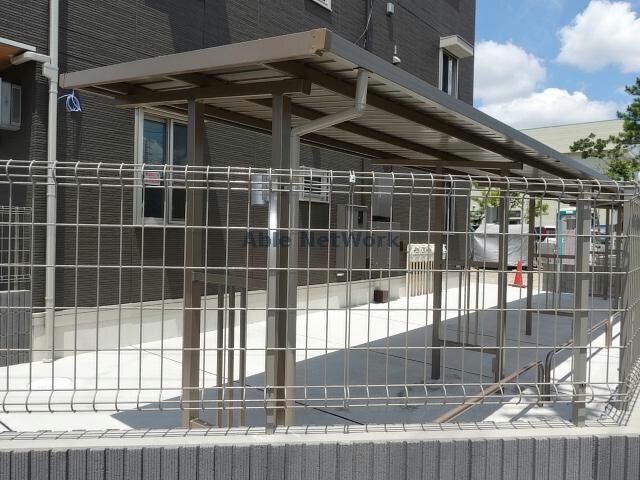 シャイングレイスの物件外観写真