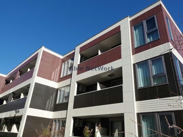 RE’POSEいなりの物件外観写真