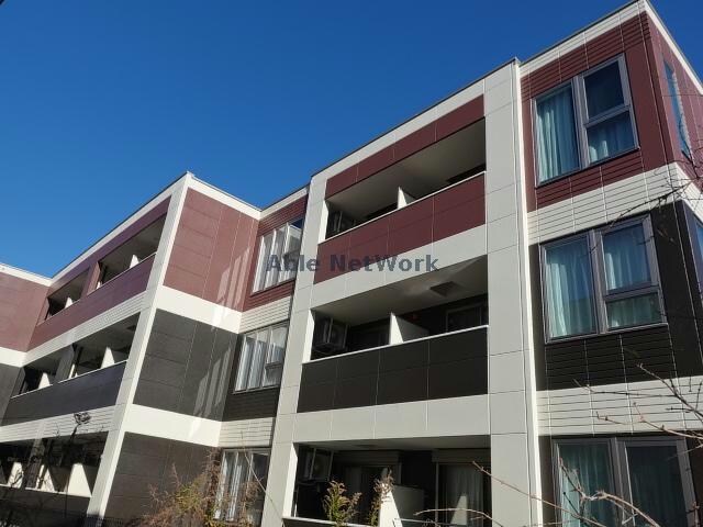 RE’POSEいなりの物件外観写真