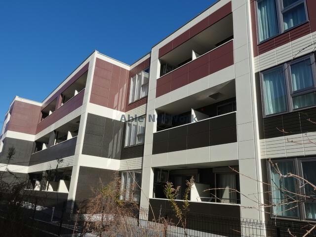 RE’POSEいなりの物件外観写真