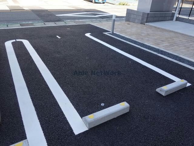 RE’POSEいなりの物件外観写真