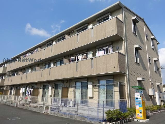 サンプットコートの物件外観写真