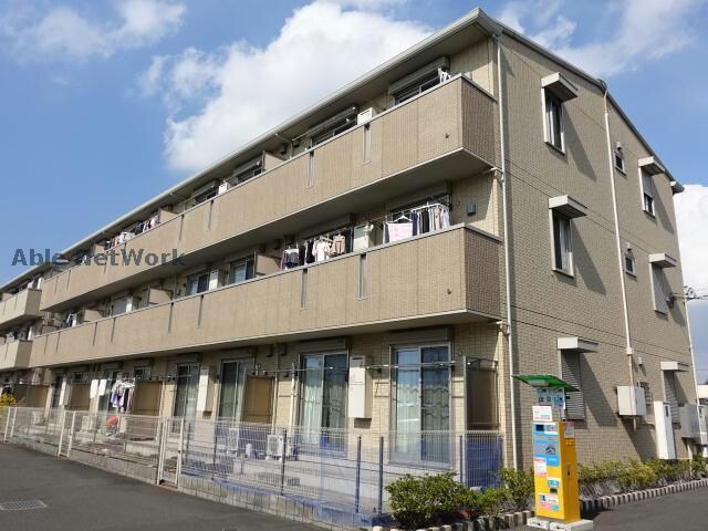 サンプットコートの物件外観写真