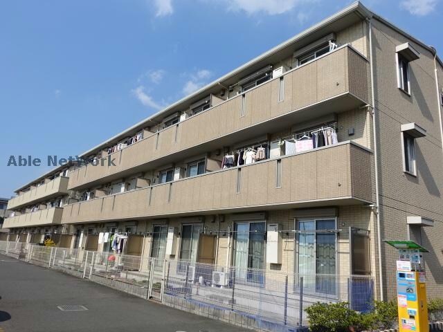 サンプットコートの物件外観写真