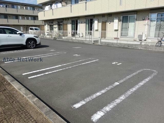 サンプットコートの物件外観写真