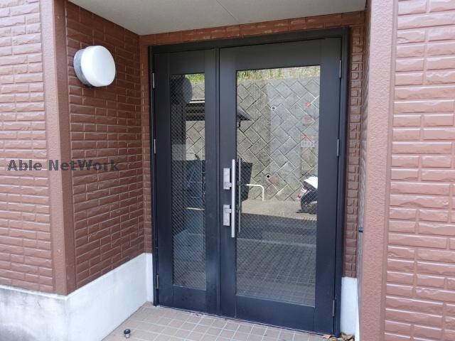 ロビンストリームの物件外観写真