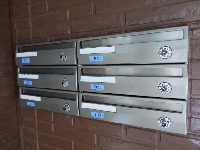 ロビンストリームの物件外観写真