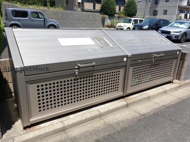 ロビンストリームの物件外観写真