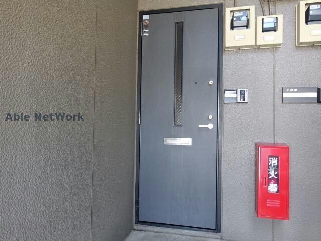 メイヒルズの物件外観写真