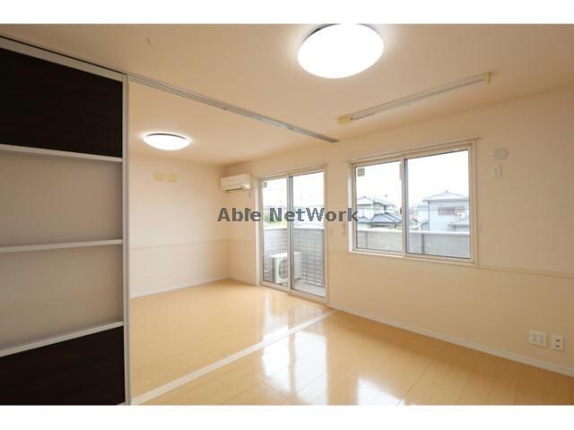 ピーノフォーリア弐番館の物件内観写真