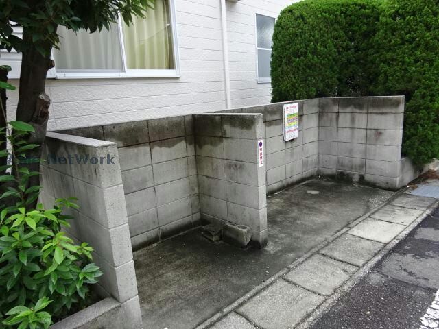 クレセントカーサの物件外観写真