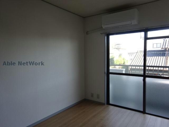 ティピカルハイムカチガワの物件内観写真