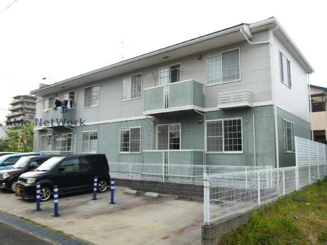 コモド・スワの物件外観写真