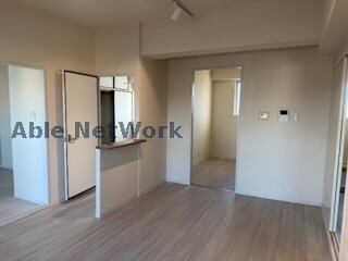 サンパーク柏原の物件内観写真